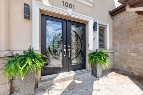 Photo 4 at 1001 Gorham Street, College Manor, Newmarket