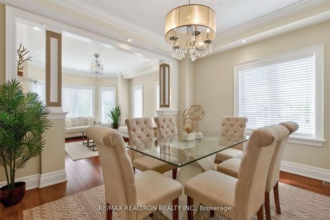 Photo 13 at 1001 Gorham Street, College Manor, Newmarket
