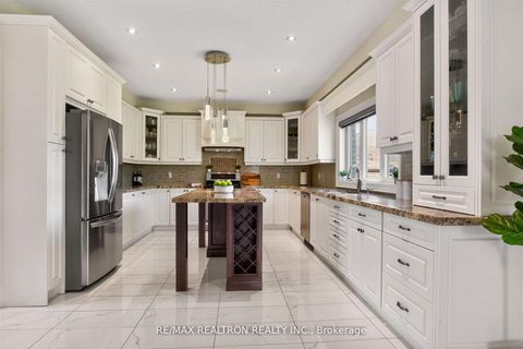 Photo 14 at 1001 Gorham Street, College Manor, Newmarket