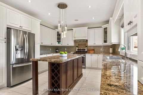 Photo 15 at 1001 Gorham Street, College Manor, Newmarket