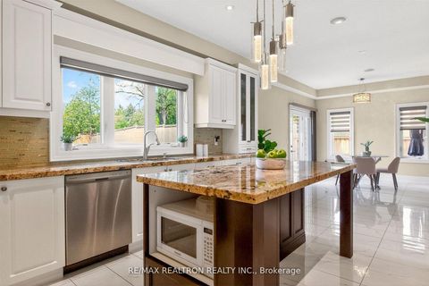 Photo 17 at 1001 Gorham Street, College Manor, Newmarket