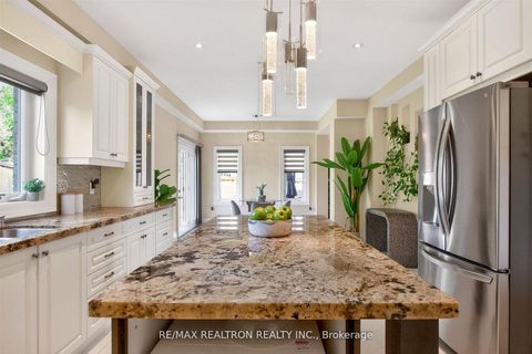 Photo 18 at 1001 Gorham Street, College Manor, Newmarket