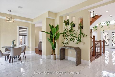 Photo 19 at 1001 Gorham Street, College Manor, Newmarket