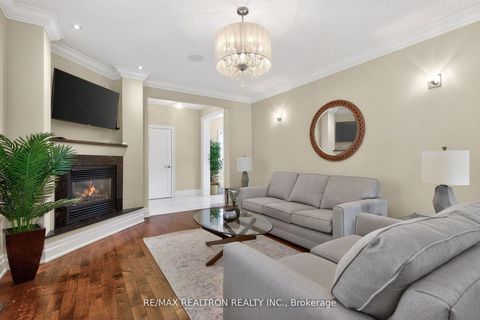 Photo 21 at 1001 Gorham Street, College Manor, Newmarket