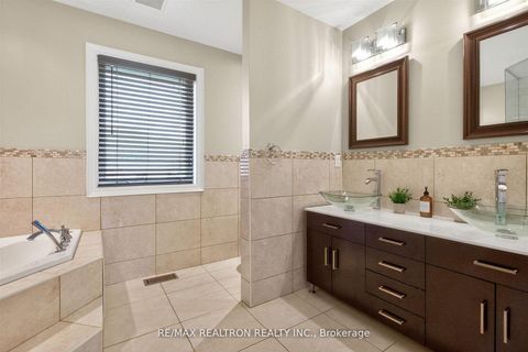 Photo 29 at 1001 Gorham Street, College Manor, Newmarket