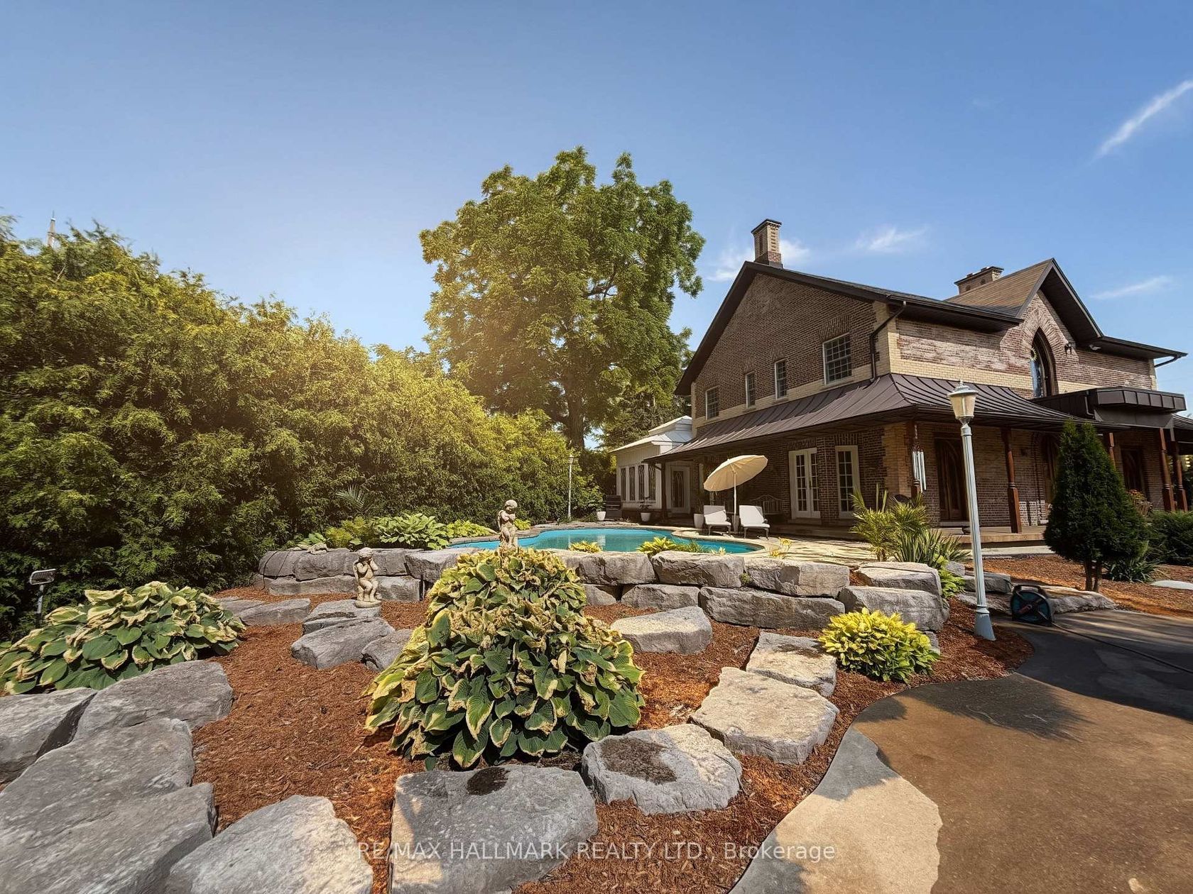 12994 Weston Road, King City, King photo number 2