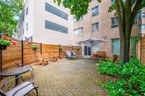 Photo 25 at 604 - 4 Park VISTA Crescent, Parkview, Toronto