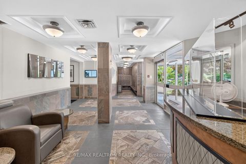 Photo 27 at 604 - 4 Park VISTA Crescent, Parkview, Toronto