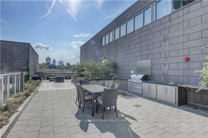 Photo 13 at 2010 - 121 McMahon Drive, Bayview Village, Toronto