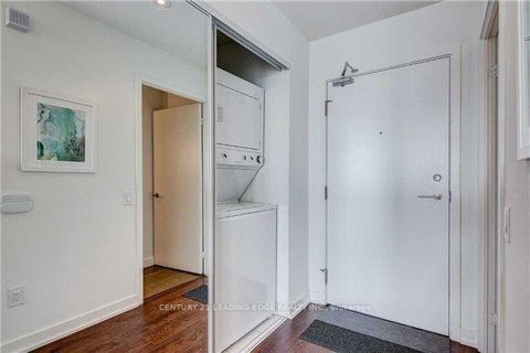 Photo 2 at 2010 - 121 McMahon Drive, Bayview Village, Toronto