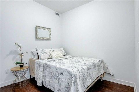 Photo 8 at 2010 - 121 McMahon Drive, Bayview Village, Toronto