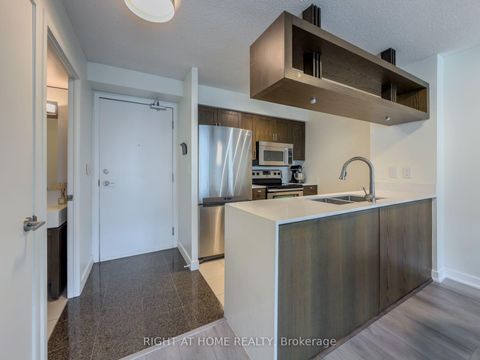 Photo 11 at 2611 - 81 Navy Wharf Court, Waterfront Communities C1, Toronto