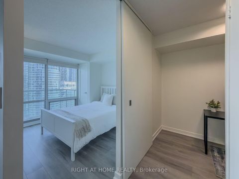 Photo 17 at 2611 - 81 Navy Wharf Court, Waterfront Communities C1, Toronto