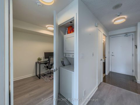 Photo 20 at 2611 - 81 Navy Wharf Court, Waterfront Communities C1, Toronto