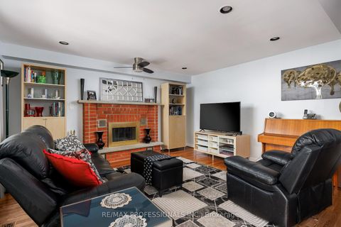 Photo 20 at 106 Rathburn Road, Rosethorn, Toronto