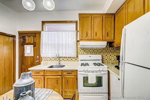 Photo 11 at 114 Eaton Avenue, Danforth, Toronto