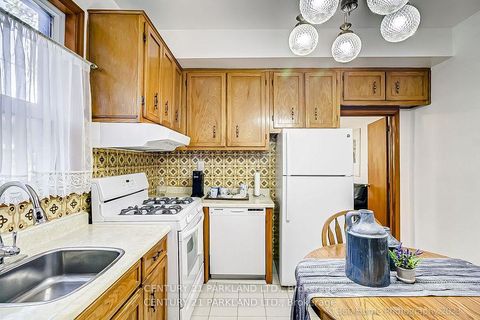 Photo 13 at 114 Eaton Avenue, Danforth, Toronto