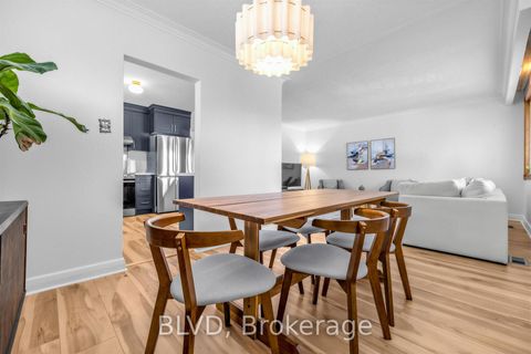 Photo 8 at 457 Paliser Crescent N, Harding, Richmond Hill