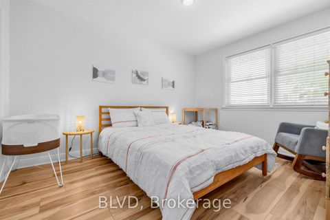 Photo 20 at 457 Paliser Crescent N, Harding, Richmond Hill