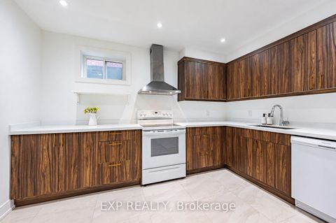 Photo 29 at 16 Wainwright Avenue, North Richvale, Richmond Hill
