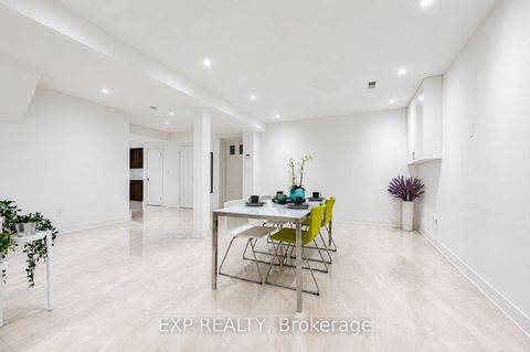 Photo 32 at 16 Wainwright Avenue, North Richvale, Richmond Hill