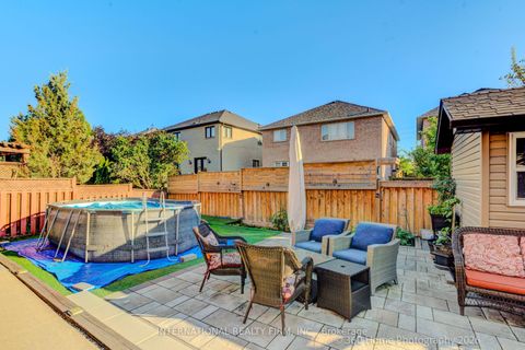 Photo 18 at 43 Water Garden Lane, Sonoma Heights, Vaughan