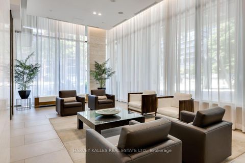 Photo 2 at 813 - 70 Roehampton Avenue, Mount Pleasant West, Toronto