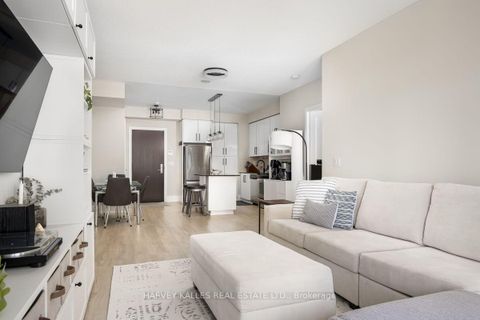 Photo 10 at 813 - 70 Roehampton Avenue, Mount Pleasant West, Toronto