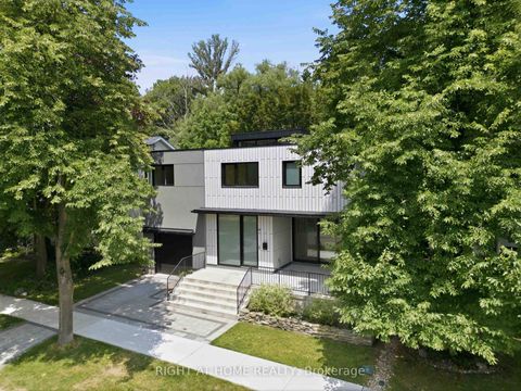 Photo 3 at 41 Bonnyview Drive, Queensway, Toronto