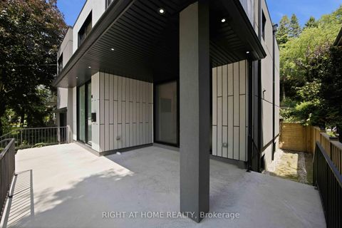 Photo 5 at 41 Bonnyview Drive, Queensway, Toronto