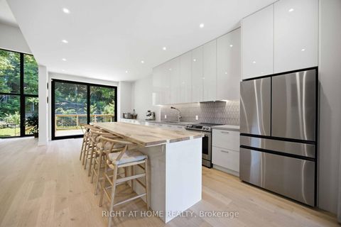 Photo 9 at 41 Bonnyview Drive, Queensway, Toronto