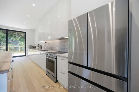 Photo 10 at 41 Bonnyview Drive, Queensway, Toronto