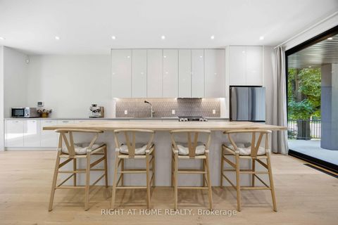 Photo 11 at 41 Bonnyview Drive, Queensway, Toronto