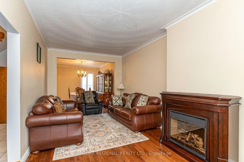 Photo 4 at 110 Grace Street, Bellwoods, Toronto