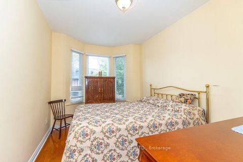 Photo 19 at 110 Grace Street, Bellwoods, Toronto