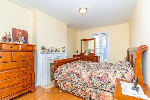 Photo 21 at 110 Grace Street, Bellwoods, Toronto