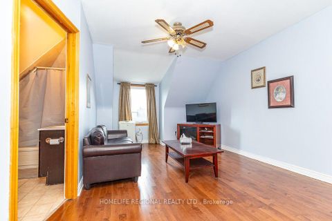 Photo 25 at 110 Grace Street, Bellwoods, Toronto