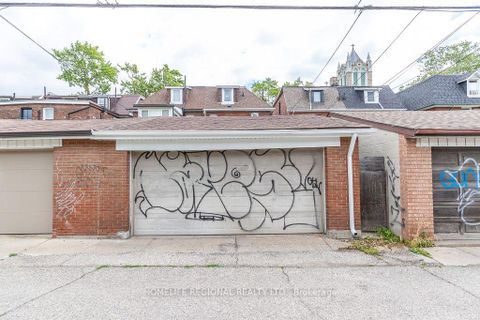 Photo 34 at 110 Grace Street, Bellwoods, Toronto