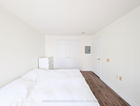 Photo 12 at 1705 - 21 Hillcrest Avenue, Willowdale East, Toronto
