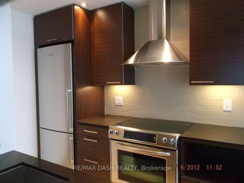 Photo 5 at 1009 - 1 Market Street, Waterfront Communities C8, Toronto