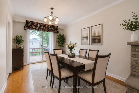 Photo 12 at 48 Dalegrove Crescent, West Deane, Toronto