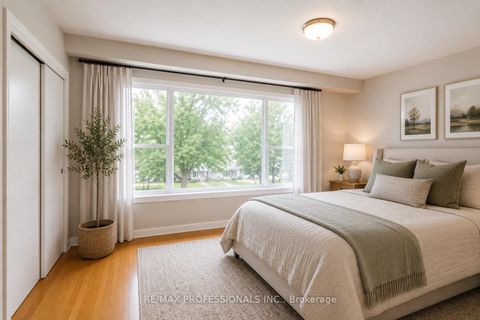 Photo 24 at 48 Dalegrove Crescent, West Deane, Toronto