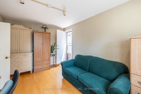 Photo 34 at 48 Dalegrove Crescent, West Deane, Toronto