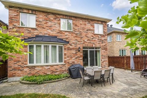 Photo 2 at 120 Golden Orchard Road, Patterson, Vaughan