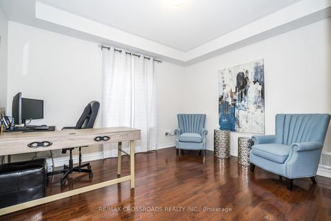 Photo 7 at 120 Golden Orchard Road, Patterson, Vaughan