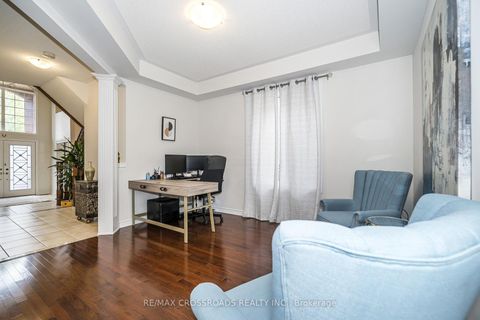 Photo 8 at 120 Golden Orchard Road, Patterson, Vaughan