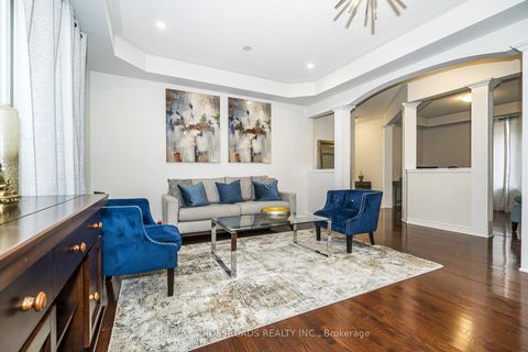 Photo 11 at 120 Golden Orchard Road, Patterson, Vaughan