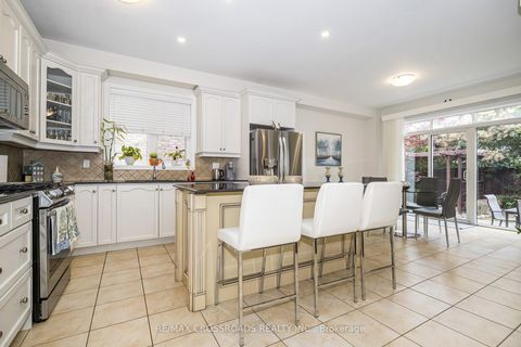 Photo 13 at 120 Golden Orchard Road, Patterson, Vaughan