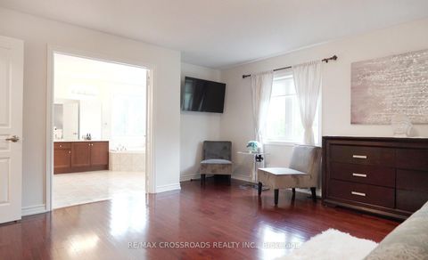 Photo 32 at 120 Golden Orchard Road, Patterson, Vaughan