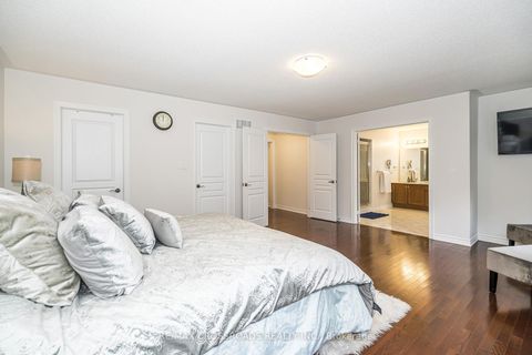 Photo 33 at 120 Golden Orchard Road, Patterson, Vaughan